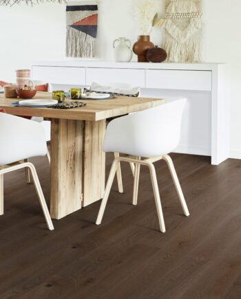 Parkettgolv Tarkett, Shade, ek Italian Brown Plank, 1-stav, borstad, 2-sidigt mikrofas, Proteco Natura matt lack