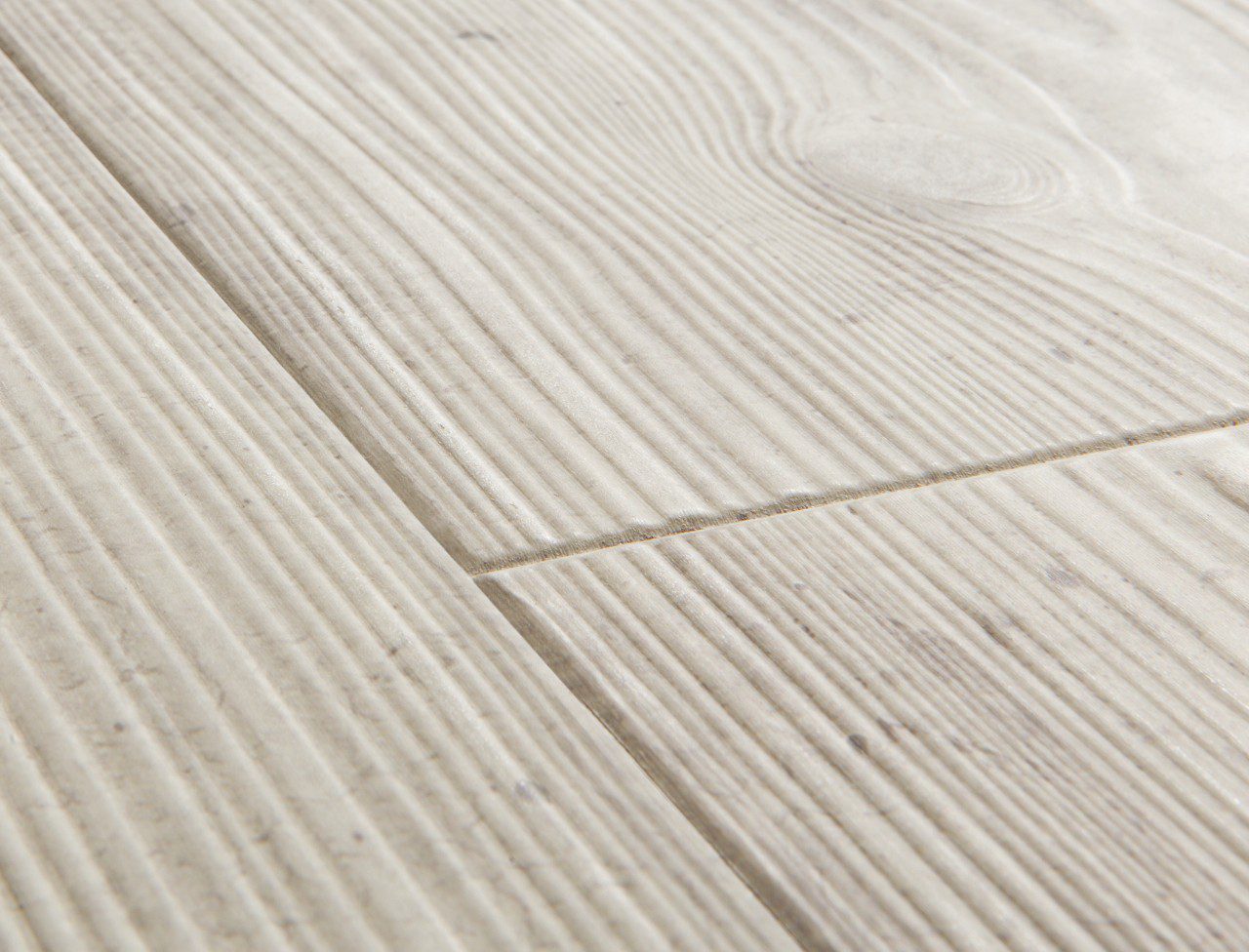 Laminatgolv Quick-Step Impressive Ultra Concrete Wood Light Grey – betongdesign, vattentåligt