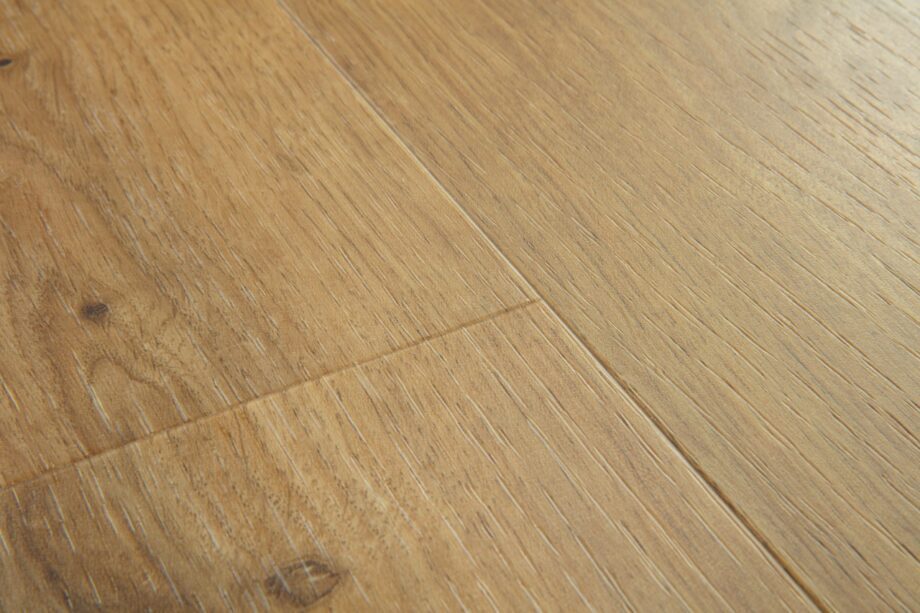 4857_10682_vinuulparkett-spc-quick-step-cottage-tamm-natural-alpha-faasitud