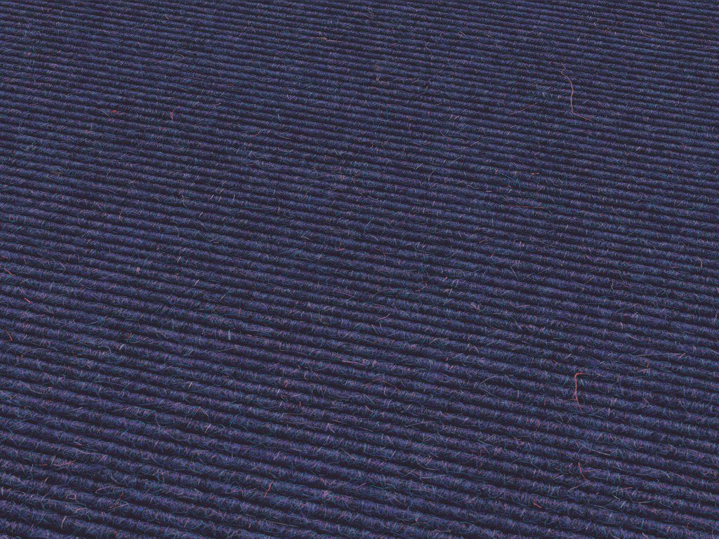 Heltäckningsmatta Tretford 584 Blackberry – getthår och ull