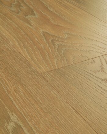 Laminatgolv Quick-Step Classic Toasted Oak – mörk ek, vattentåligt, 8 mm