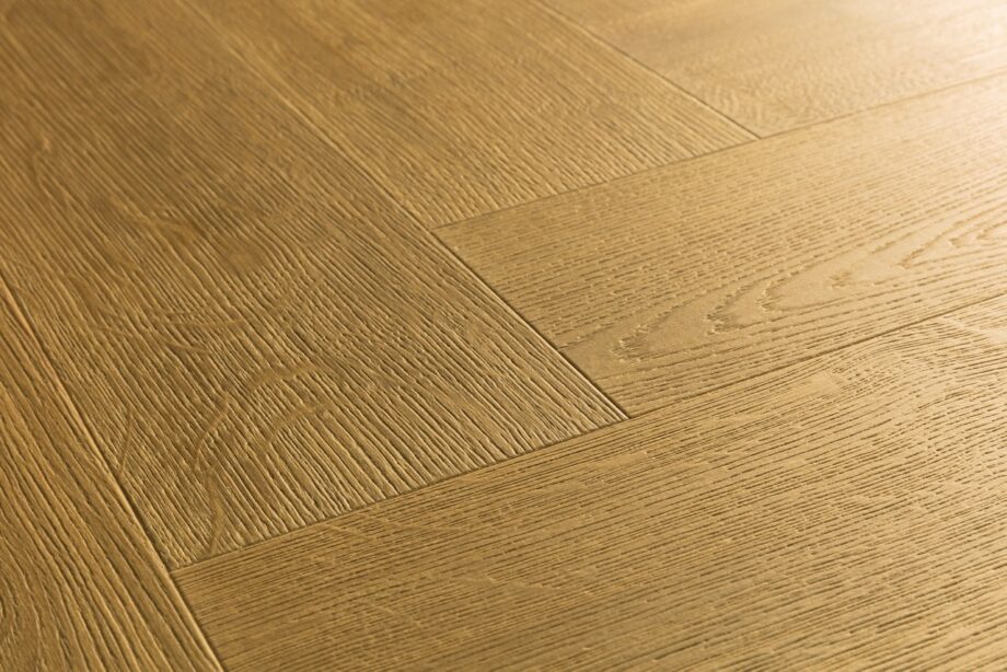 laminaatti-kalanruoto-quick-step-pergo-impressive-design-cinnamon-oak Laminaatti kalanruoto Quick Step Pergo Impressive Design Cinnamon Oak, lämmin vaaleanruskea sävy ja luonnollinen tammikuvio