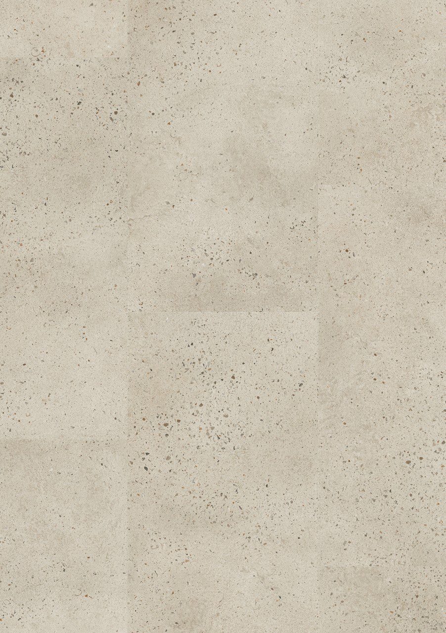 Vinyylilaatta Quick-Step Illume Oyster Concrete asennettuna modernin kodin lattialle – vaalea, lämmin harmaanbeige (oyster/greige) sävy ja pehmeä, hillitty betonikuviointi hienovaraisella kivimäisellä tekstuurilla.