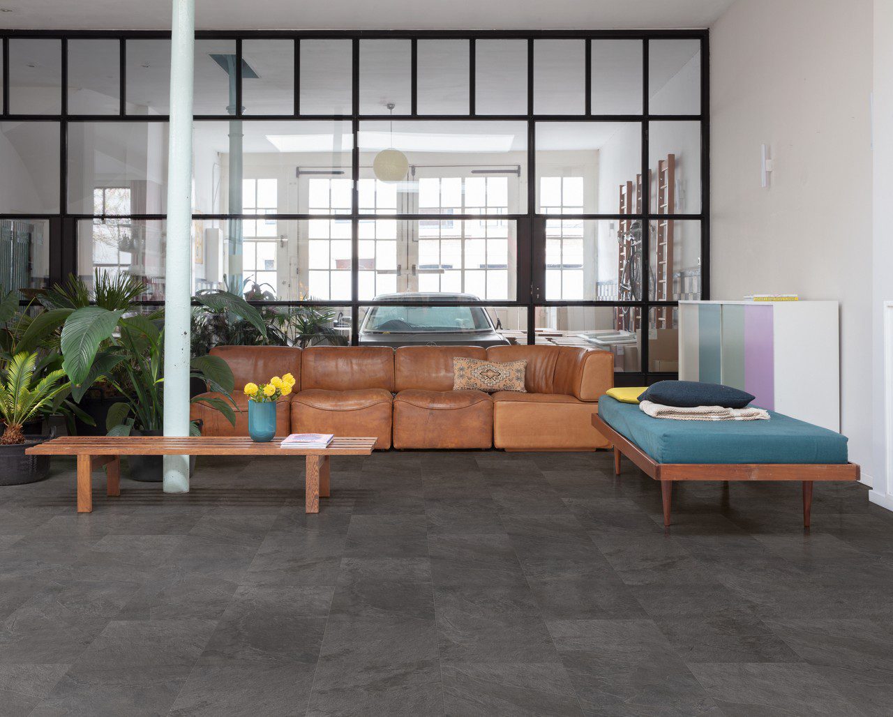 Vinylgolv klick LVT Quick-Step Oro Black Slate – mörk stendesign, 5 mm
