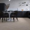 Fiskbensparkett ek Esta Nova Eco Elite Pearl extra mattlackad – närbild Fiskbensparkett ek Esta Nova Eco Elite Pearl extra mattlackad – 3