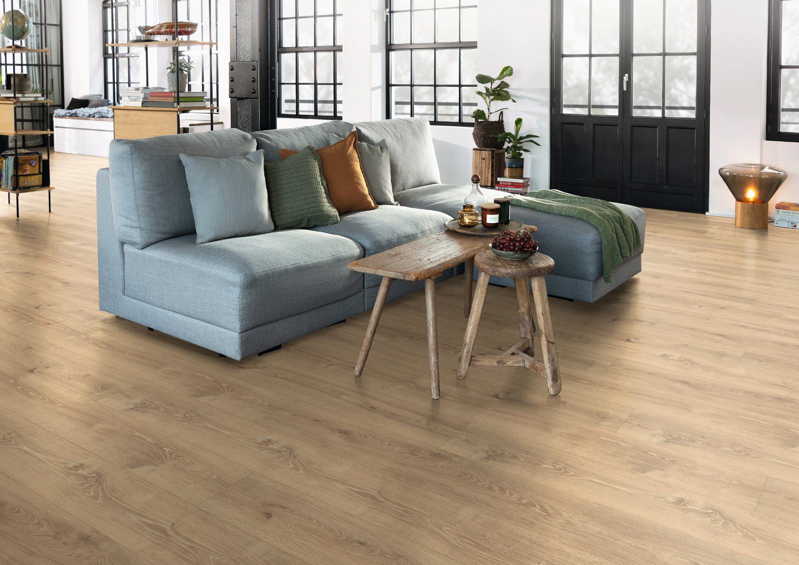 Laminatgolv Egger ljus Bayford-ek, Aqua, lång planka 10 mm – 2