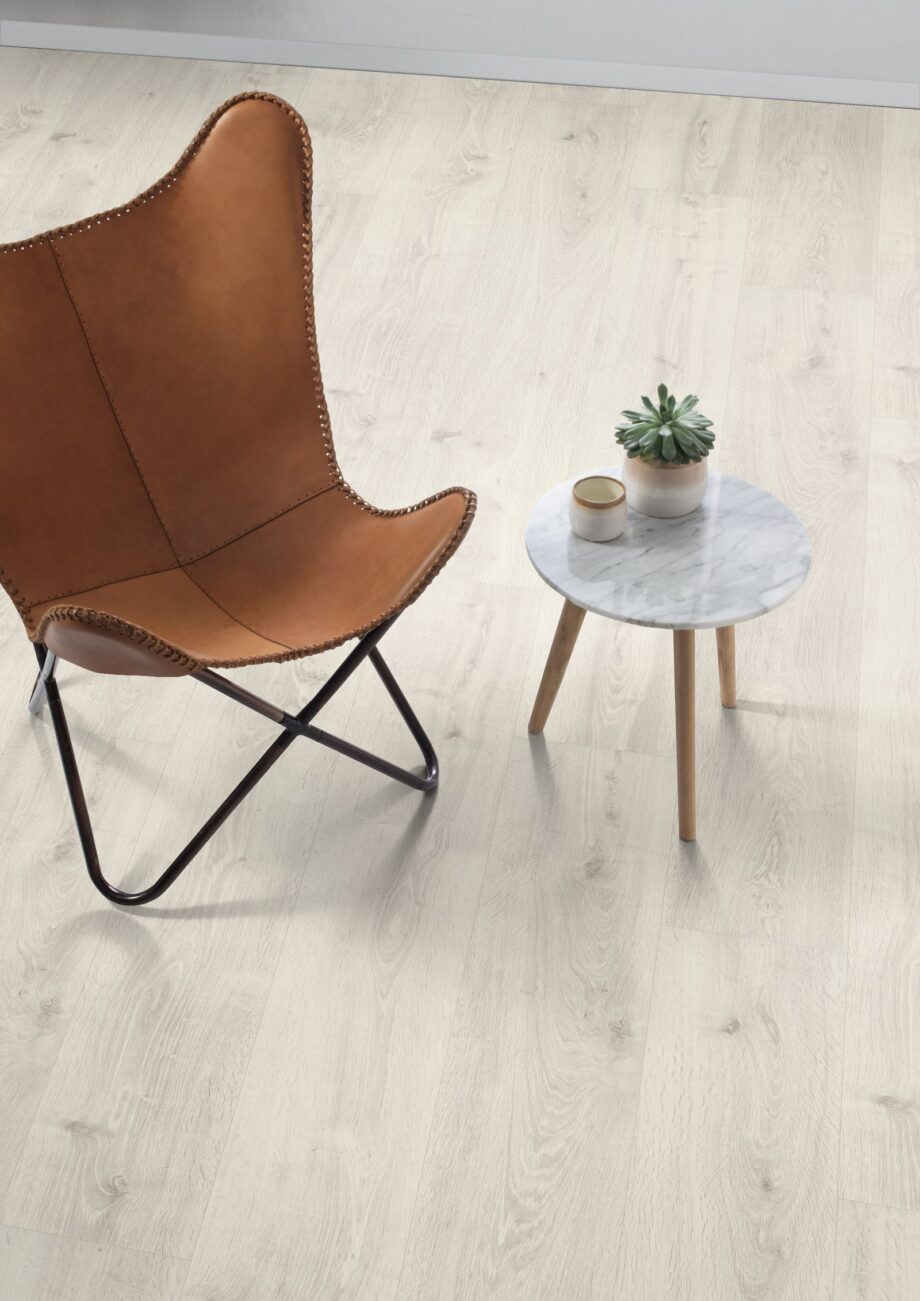 Laminaatparkett Egger valge Bayfordi tamm, Aqua, pikk laud 10 mm Laminatgolv Egger vit Bayford-ek, Aqua, lång planka 10 mm – 2