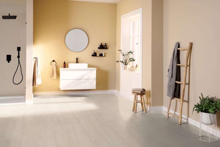 Laminaatparkett Egger valge Casella tamm, Aqua+, lai laud 8 mm Laminatgolv Egger vit Casella-ek, Aqua+, bred planka 8 mm – 2