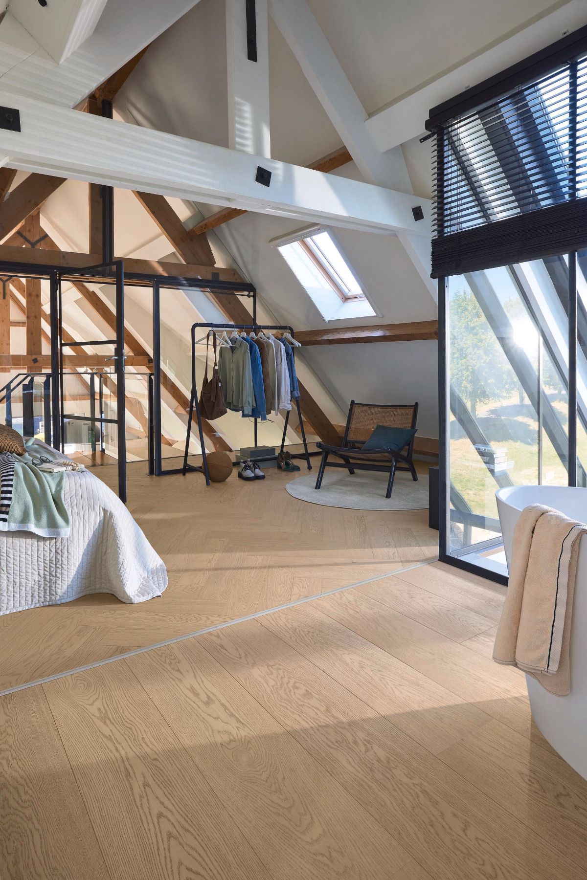 Ekparkett Meister, Lindura HD 400, Natural sand grey oak 20224, 1-stav, 2200 x 270 mm, borstad, ultramatt lack