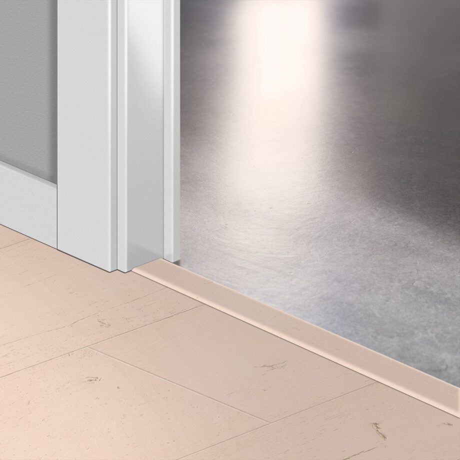 qsincp04754-1 Incizo 5-i-1 övergångslist Quick-Step Painted Oak Rose för laminat, 13x48x2150 mm