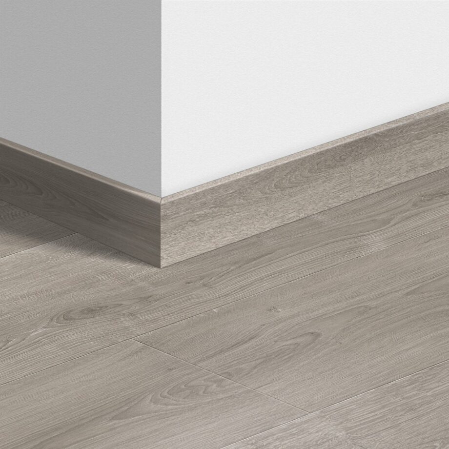 qssk04765-1 Golvlist Quick-Step Brushed Oak Grey för laminat, MDF, 12x58x2400 mm