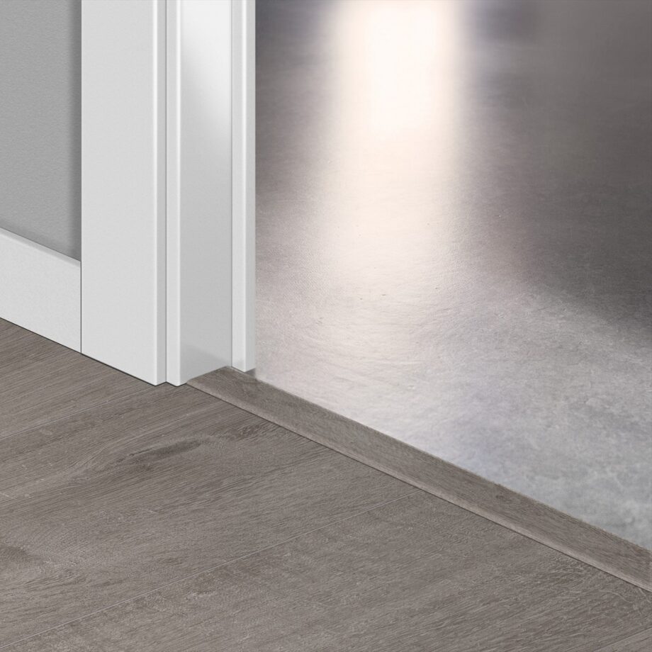Incizo 5-i-1 övergångslist Quick-Step Cotton Oak Cozy Grey för styvt LVT vinylgolv (Alpha), 8x45x2000 mm