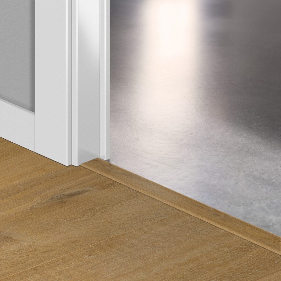 Incizo 5-i-1 övergångslist Quick-Step Cotton Oak Deep Natural för styvt LVT vinylgolv (Alpha), 8x45x2000 mm