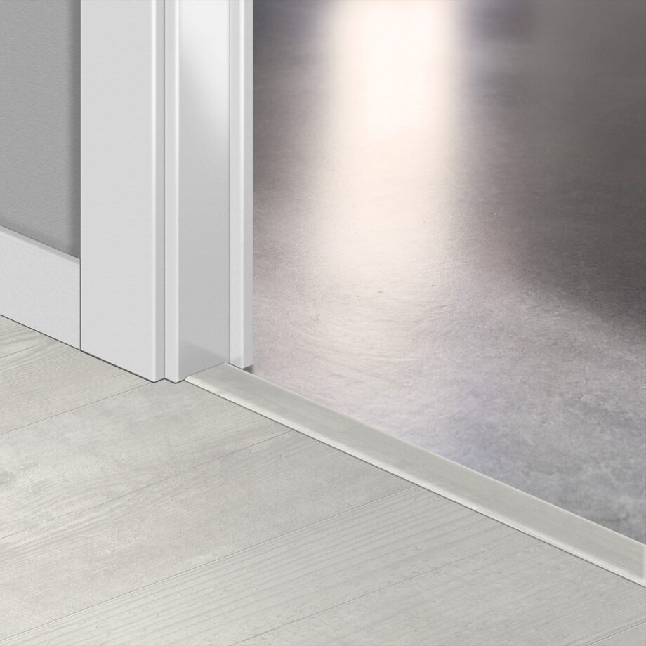 qsvincp40204-1 Incizo 5-i-1 övergångslist Quick-Step Snow Pine för styvt LVT vinylgolv (Alpha), 8x45x2000 mm