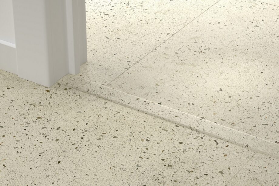 Incizo 5-i-1 övergångslist Quick-Step Pebble Concrete för styvt LVT vinylgolv (Alpha), 8x45x2000 mm