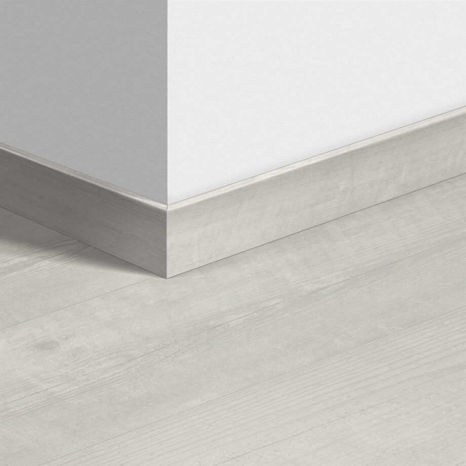 Golvlist Quick-Step Snow Pine för LVT vinylgolv, vattentålig, 12x58x2400 mm