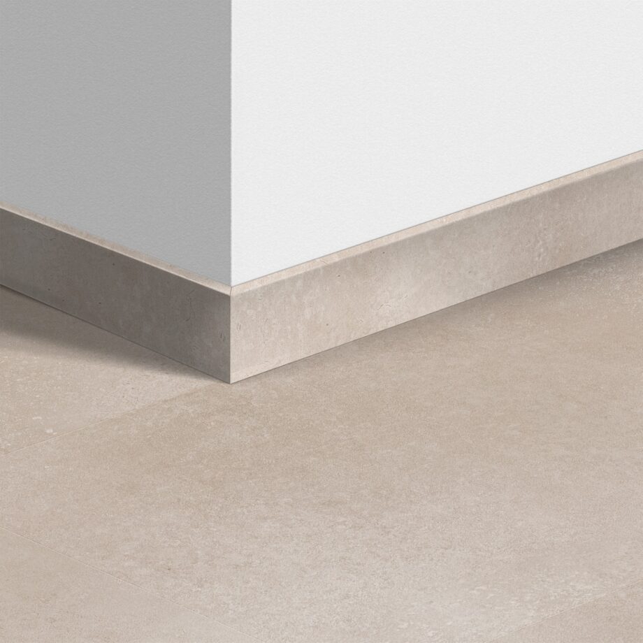 qsvsk40232-1 Golvlist Quick-Step Coral Rock för LVT vinylgolv, vattentålig, 12x58x2400 mm
