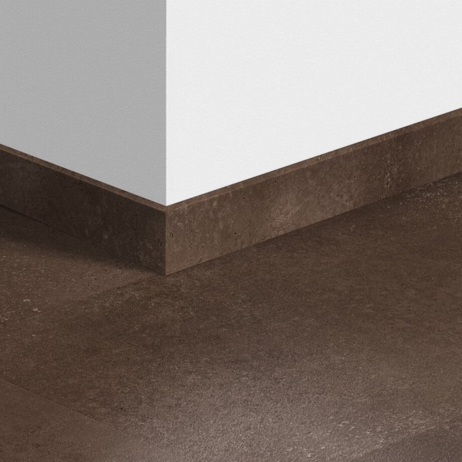 qsvsk40233-1 Golvlist Quick-Step Cinnamon Rock för LVT vinylgolv, vattentålig, 12x58x2400 mm