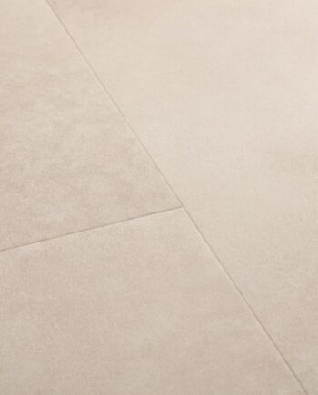 Klickgolv SPC Quick-Step Alpha Tiles Coral Rock – ljus stendesign, 5 mm