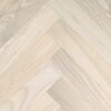 Fiskbensparkett ask Esta Elegant Nordic 700 mm extra mattlackad Fiskbensparkett ask Esta Elegant Nordic 700 mm extra mattlackad
